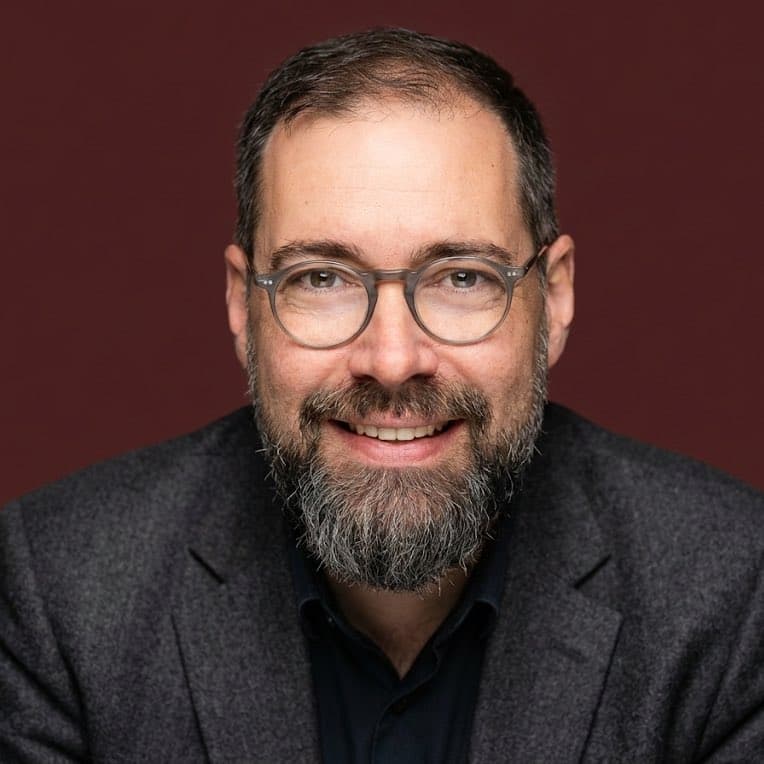 Professional Headshot Generator